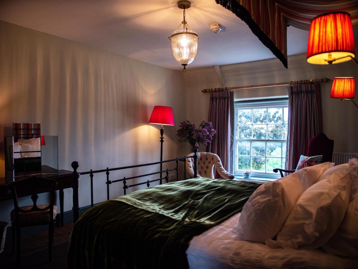 Sawcliffe Manor Country House With Spa, Free Parking, Catering, Self Checkin, Farmstay Scunthorpe Bagian luar foto