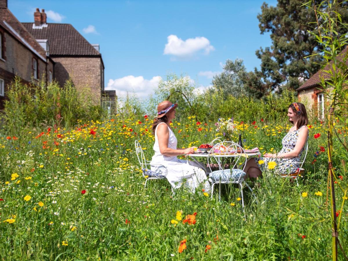 Sawcliffe Manor Country House With Spa, Free Parking, Catering, Self Checkin, Farmstay Scunthorpe Bagian luar foto