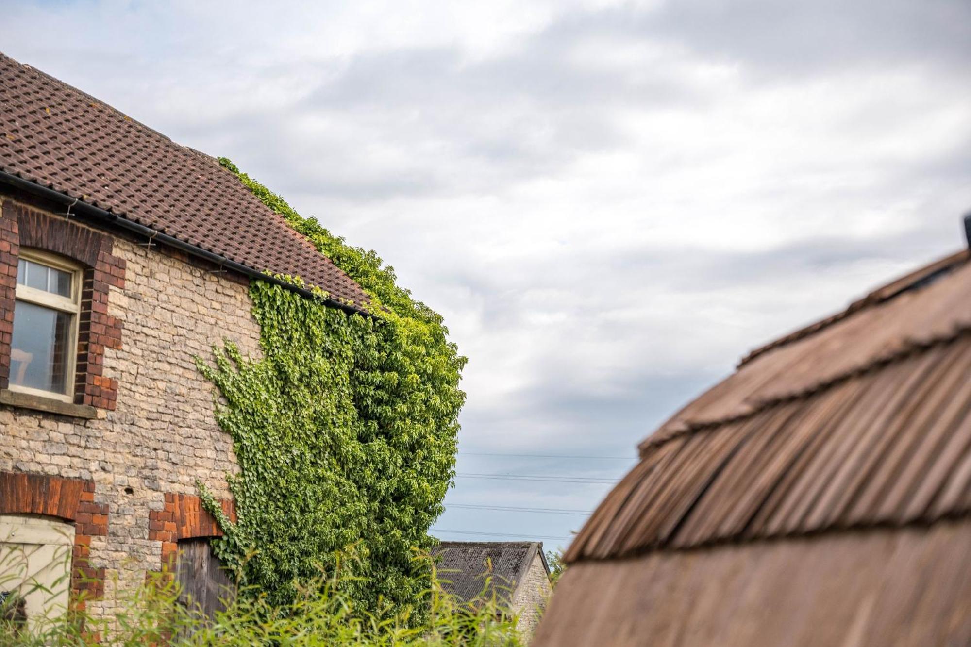 Sawcliffe Manor Country House With Spa, Free Parking, Catering, Self Checkin, Farmstay Scunthorpe Bagian luar foto